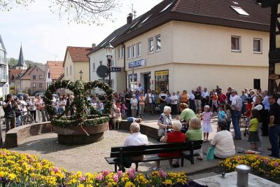Ortsbrunnen_Osterschmuck_009
